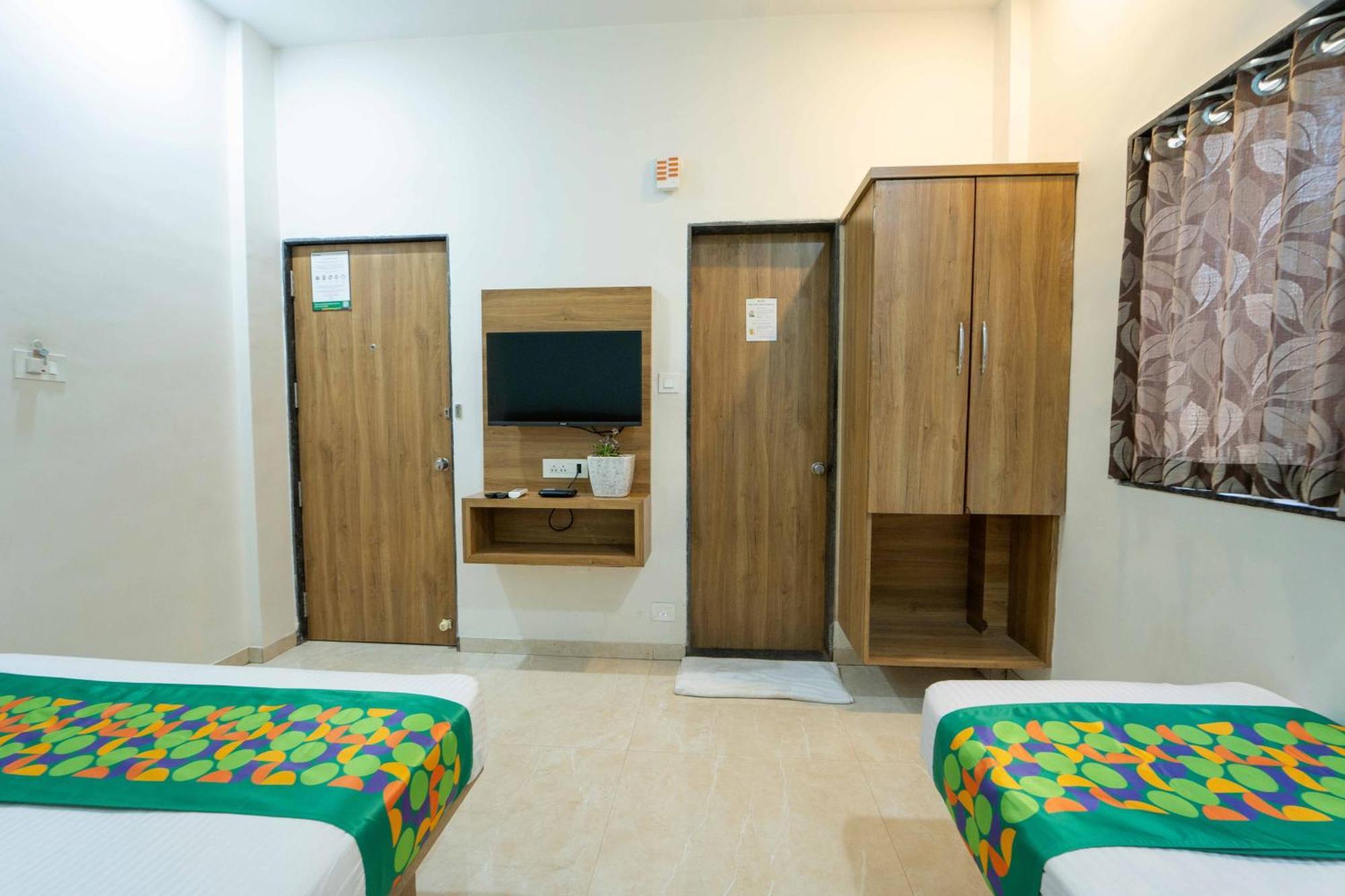 Treebo Winter Town Venna Lake Mahabaleshwar Exterior photo