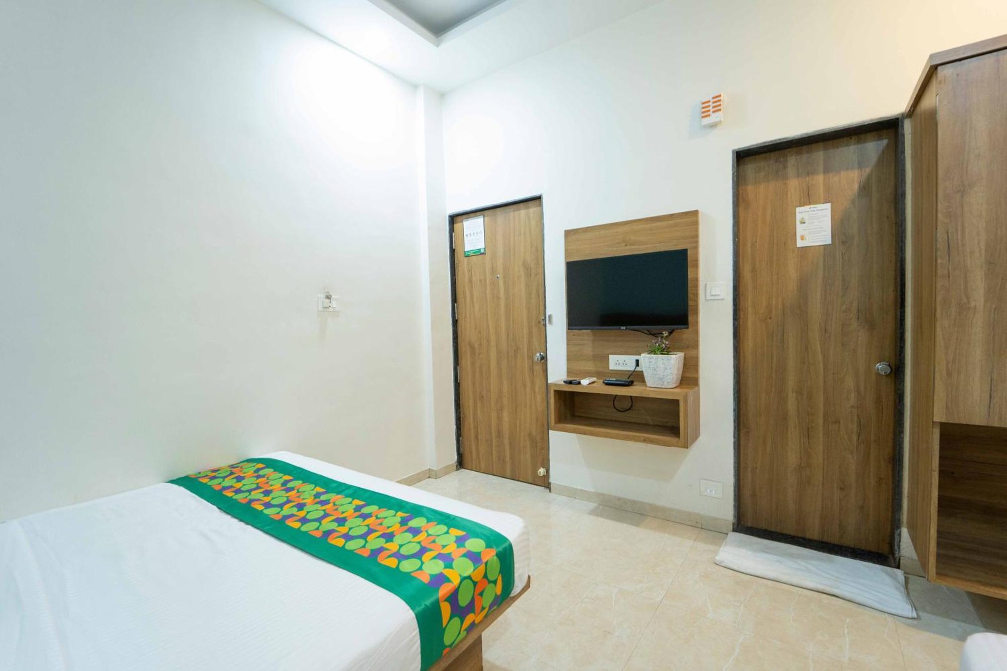 Treebo Winter Town Venna Lake Mahabaleshwar Exterior photo